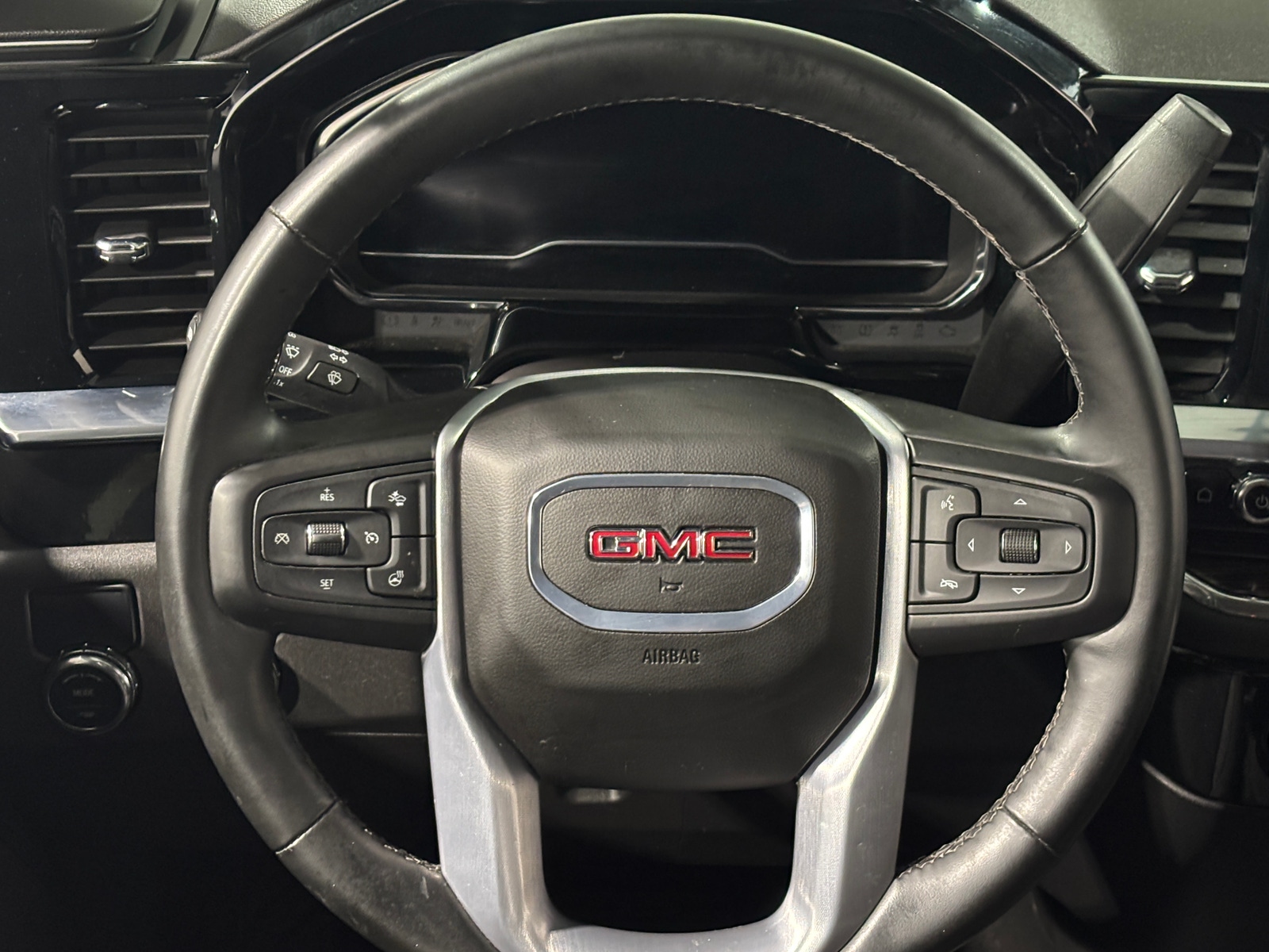 Thumbnail: 2024 GMC Sierra 1500 - 5