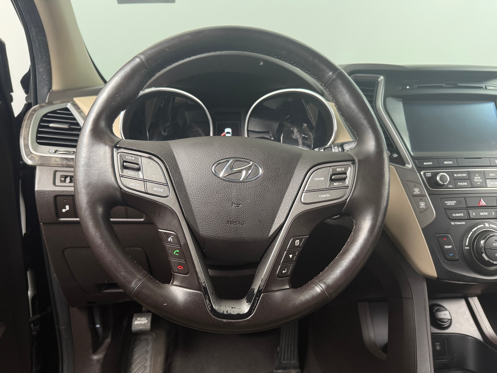 Thumbnail: 2017 Hyundai Santa Fe - 5