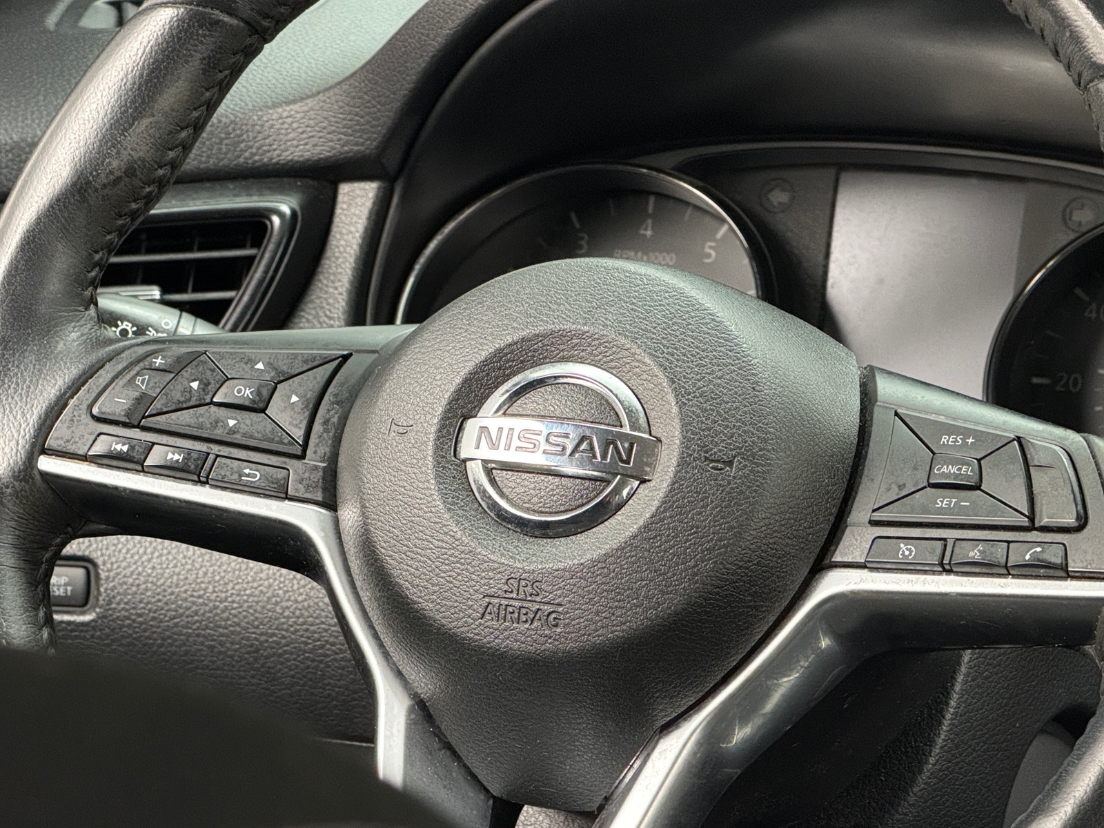 Thumbnail: 2018 Nissan Rogue - 5