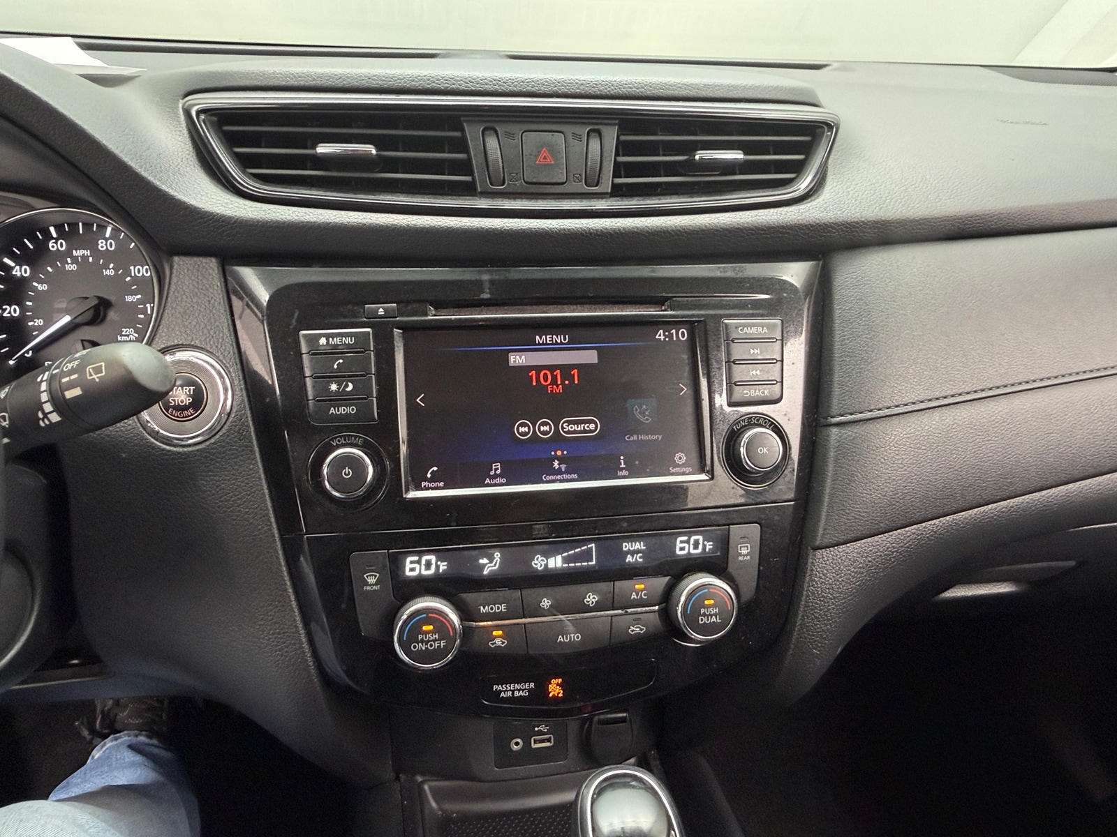 Thumbnail: 2018 Nissan Rogue - 4