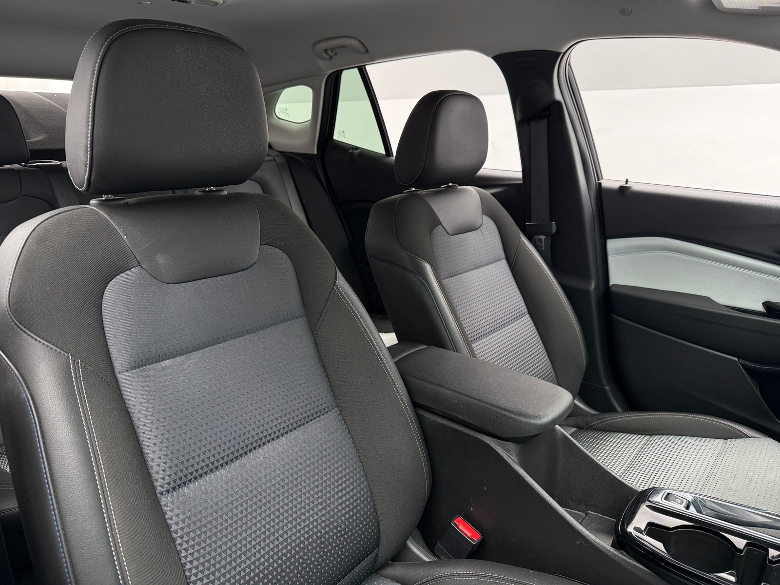 Thumbnail: 2025 Chevrolet Trax - 2