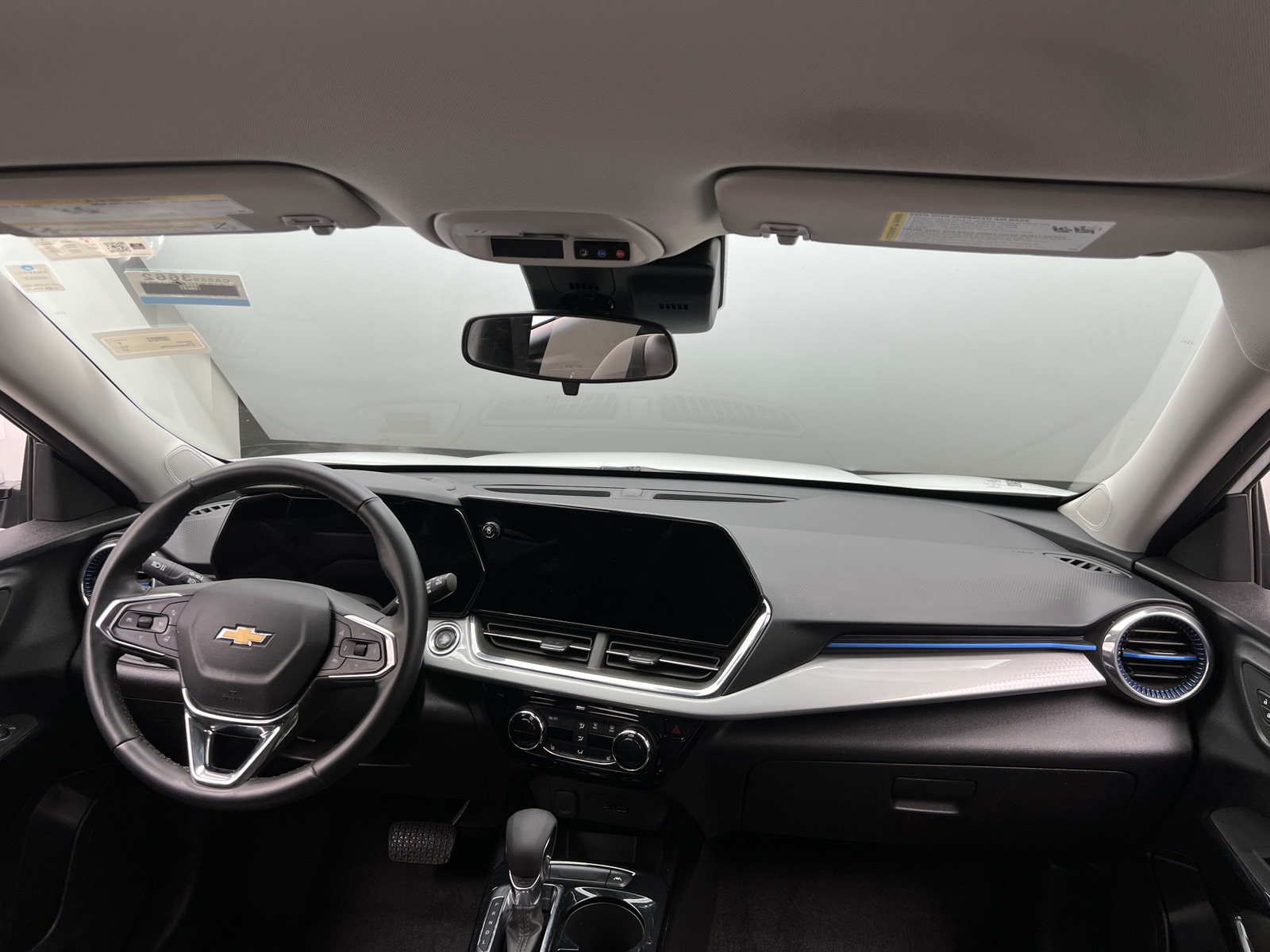 Thumbnail: 2025 Chevrolet Trax - 3