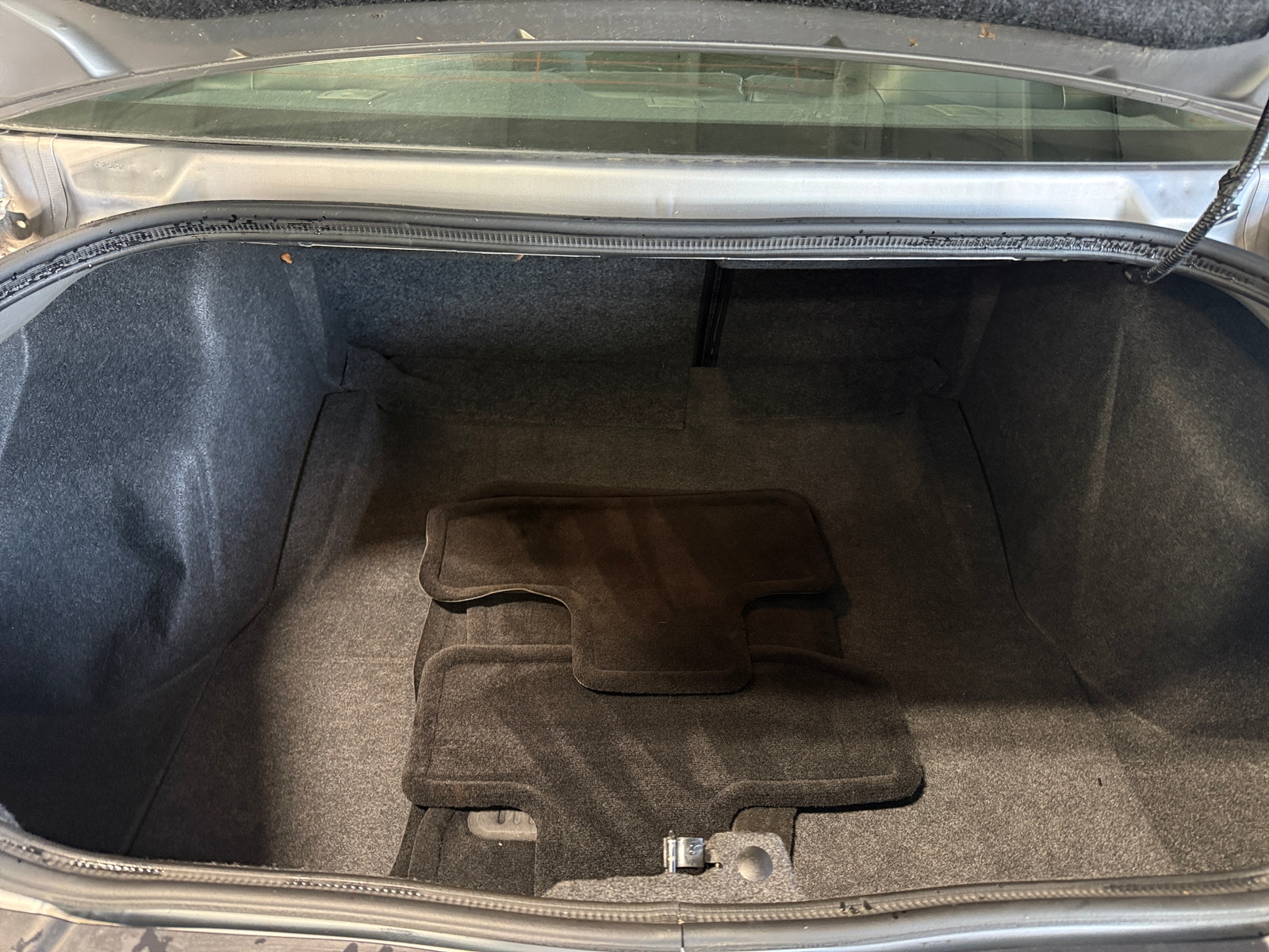 Thumbnail: 2015 Dodge Challenger - 6