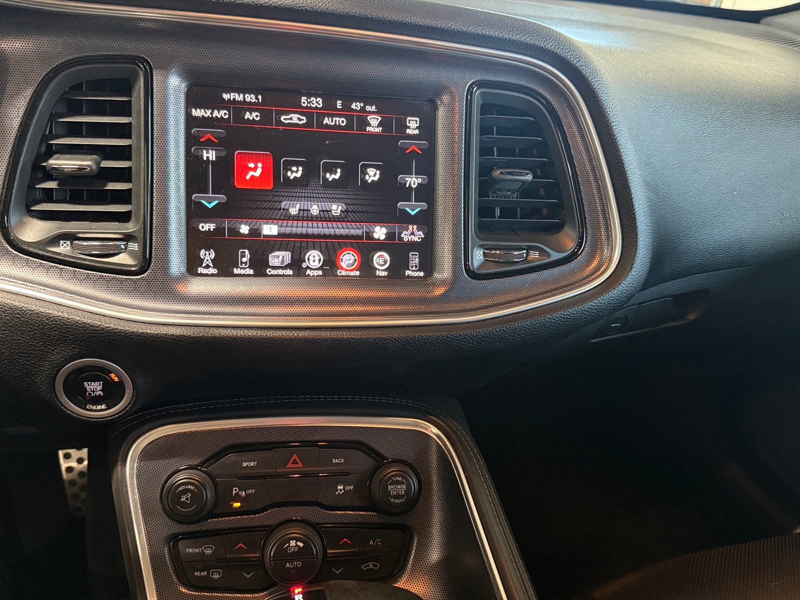 Thumbnail: 2015 Dodge Challenger - 3