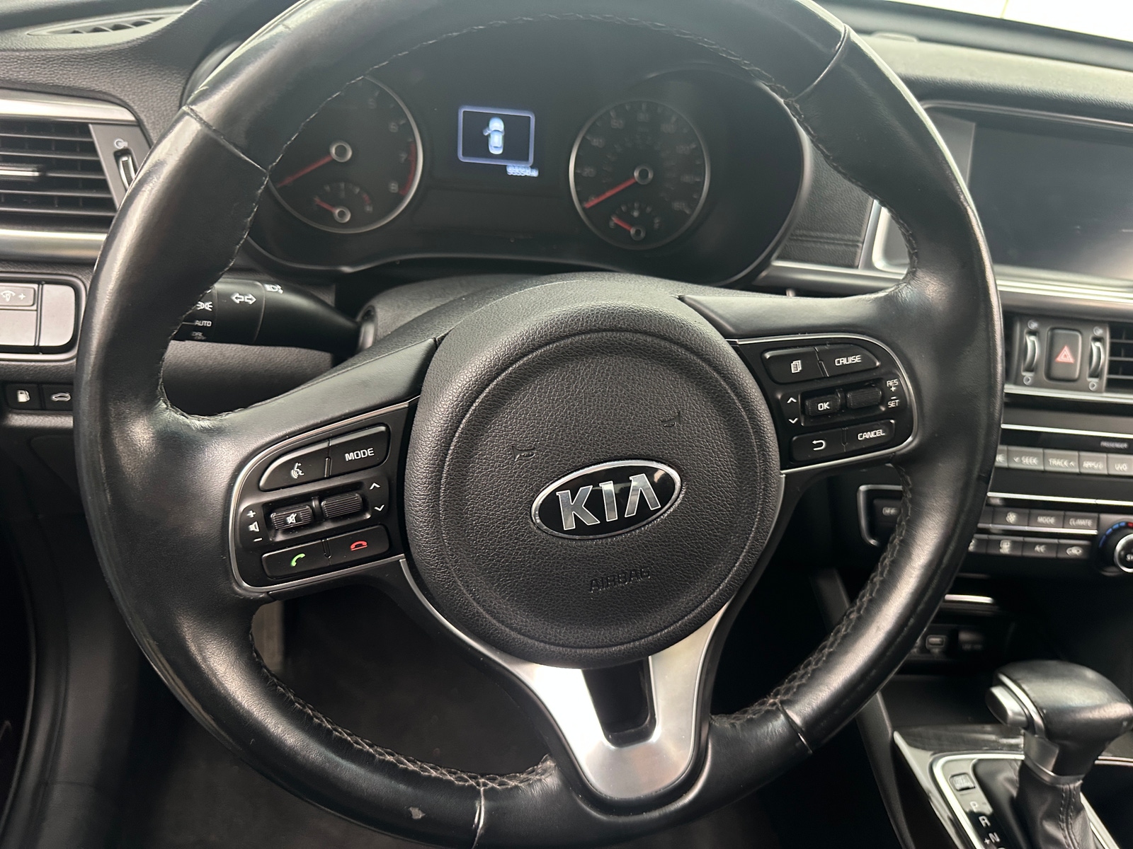 Thumbnail: 2017 Kia Optima - 4
