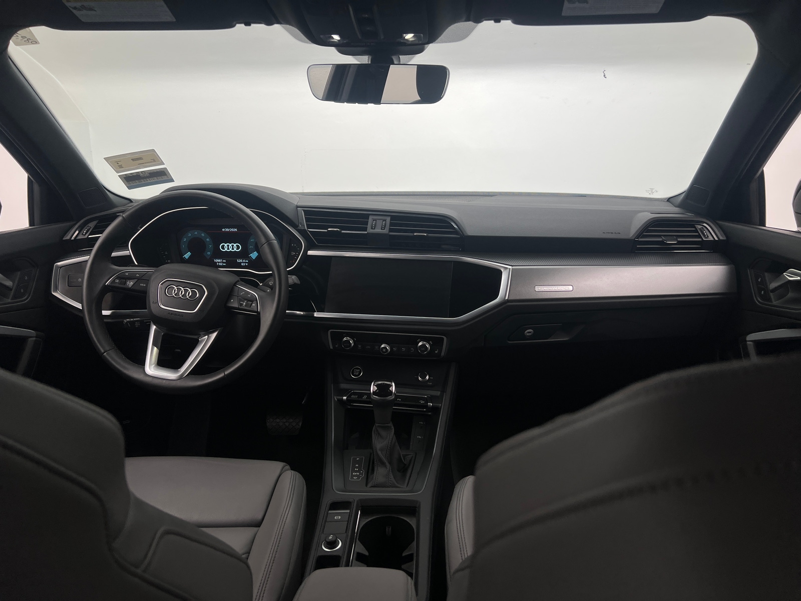 Thumbnail: 2025 Audi Q3 - 2