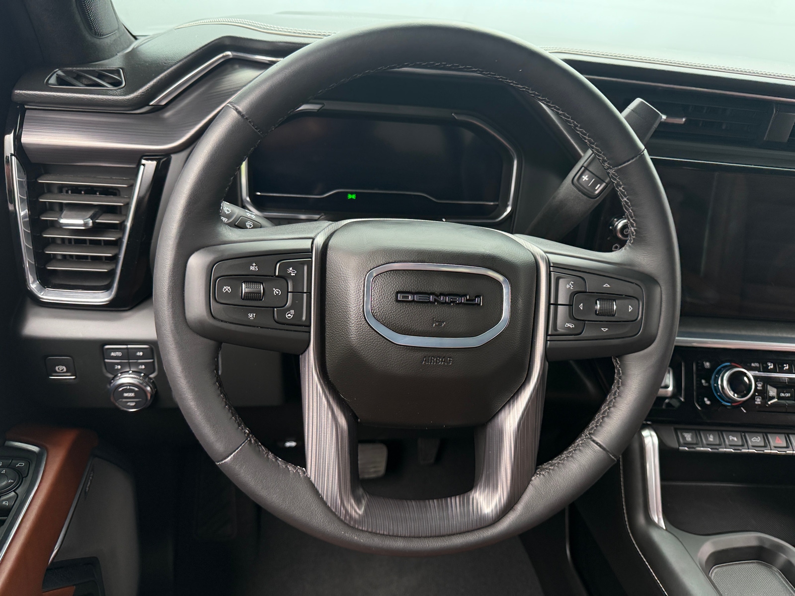 Thumbnail: 2024 GMC Sierra 2500 - 4