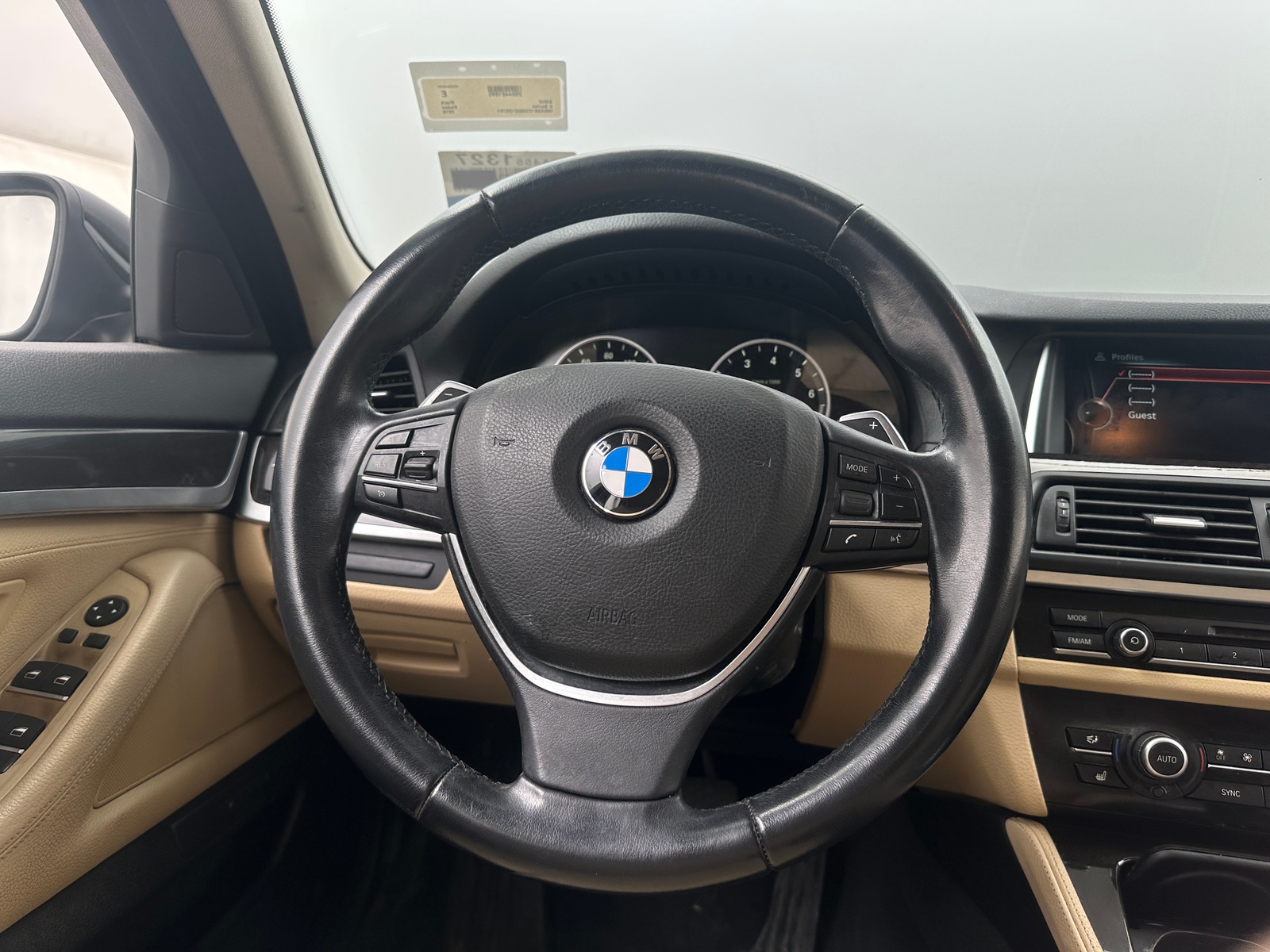 Thumbnail: 2016 BMW 5 Series - 4