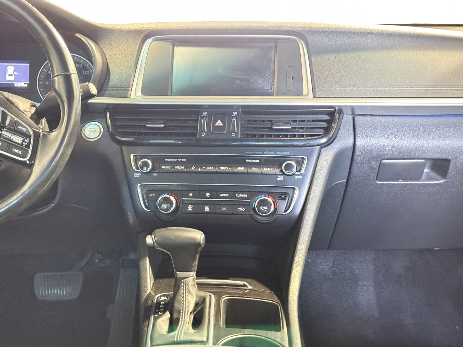 Thumbnail: 2019 Kia Optima - 3