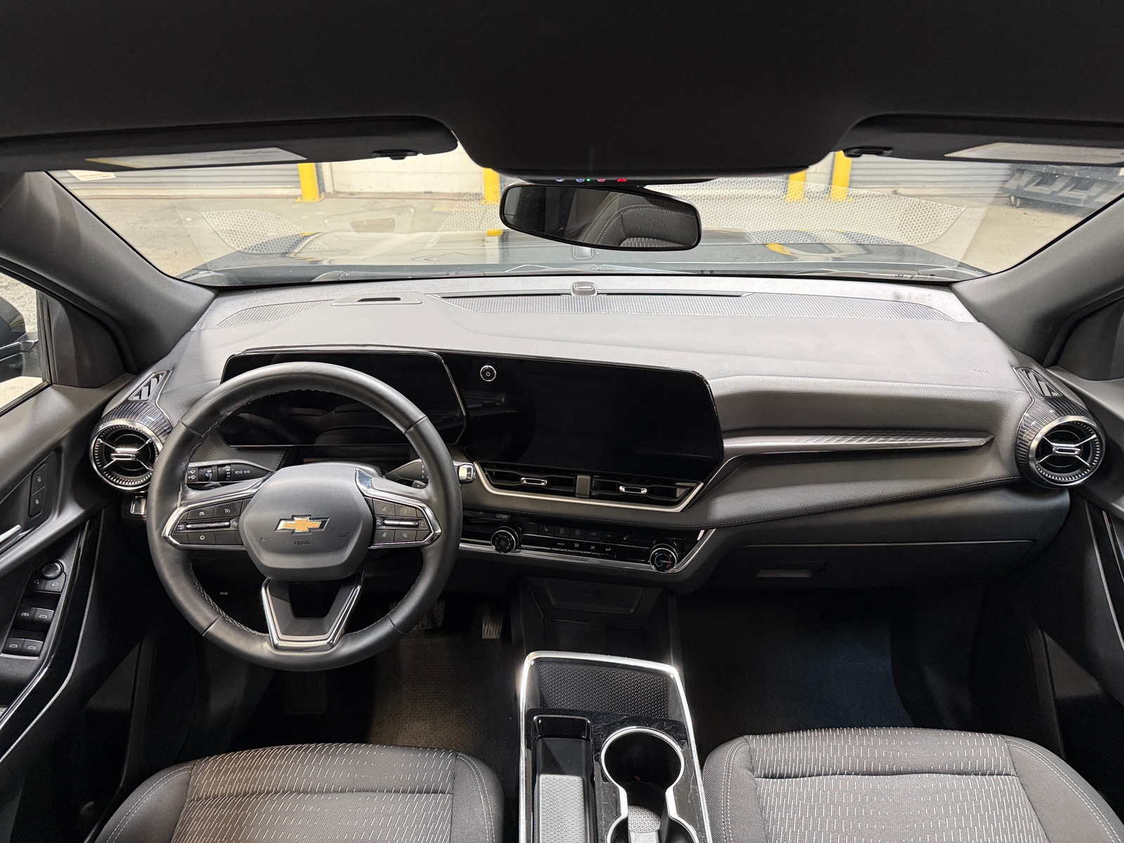 Thumbnail: 2025 Chevrolet Equinox - 3