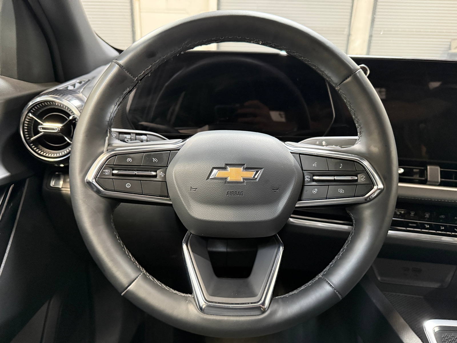 Thumbnail: 2025 Chevrolet Equinox - 5