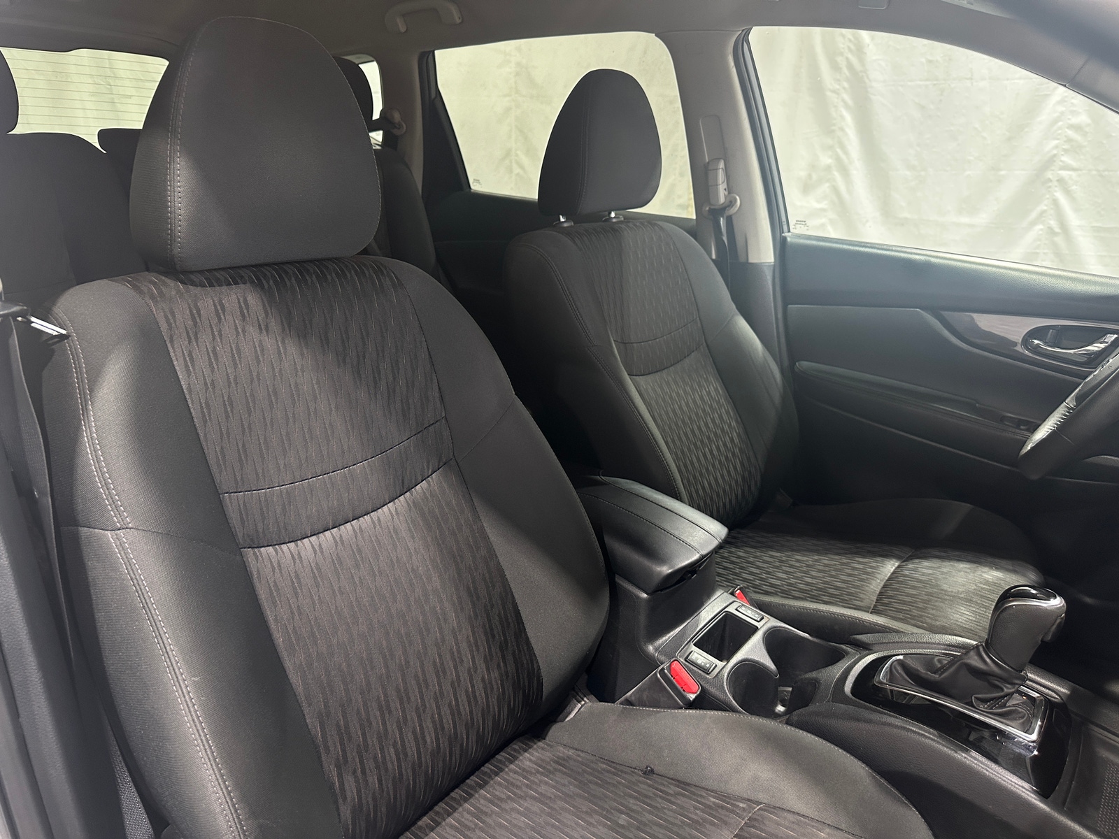 Thumbnail: 2020 Nissan Rogue - 2