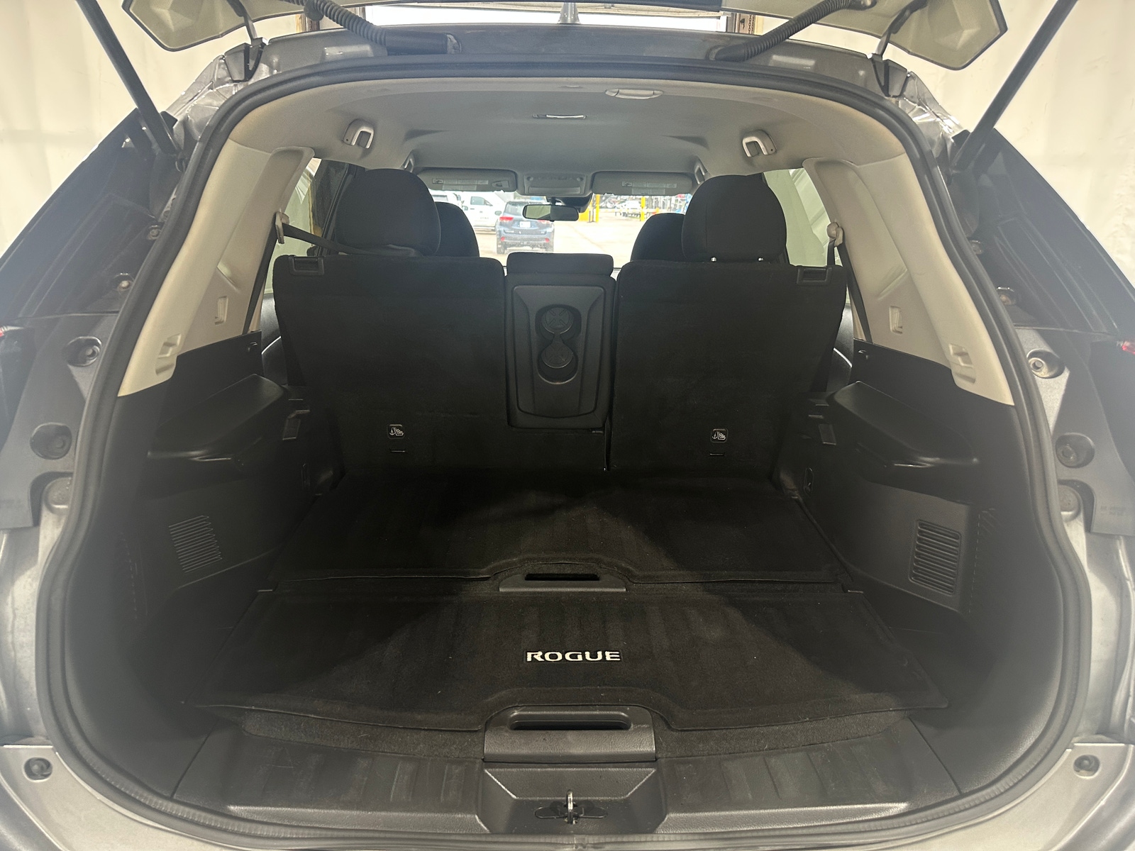 Thumbnail: 2020 Nissan Rogue - 7