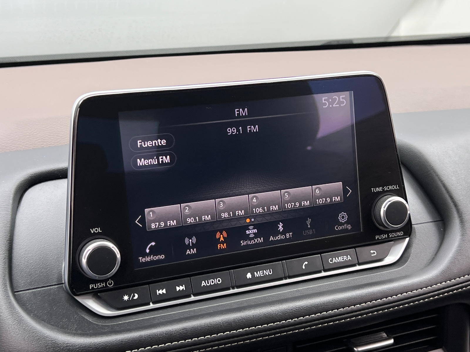 Thumbnail: 2023 Nissan Rogue - 4