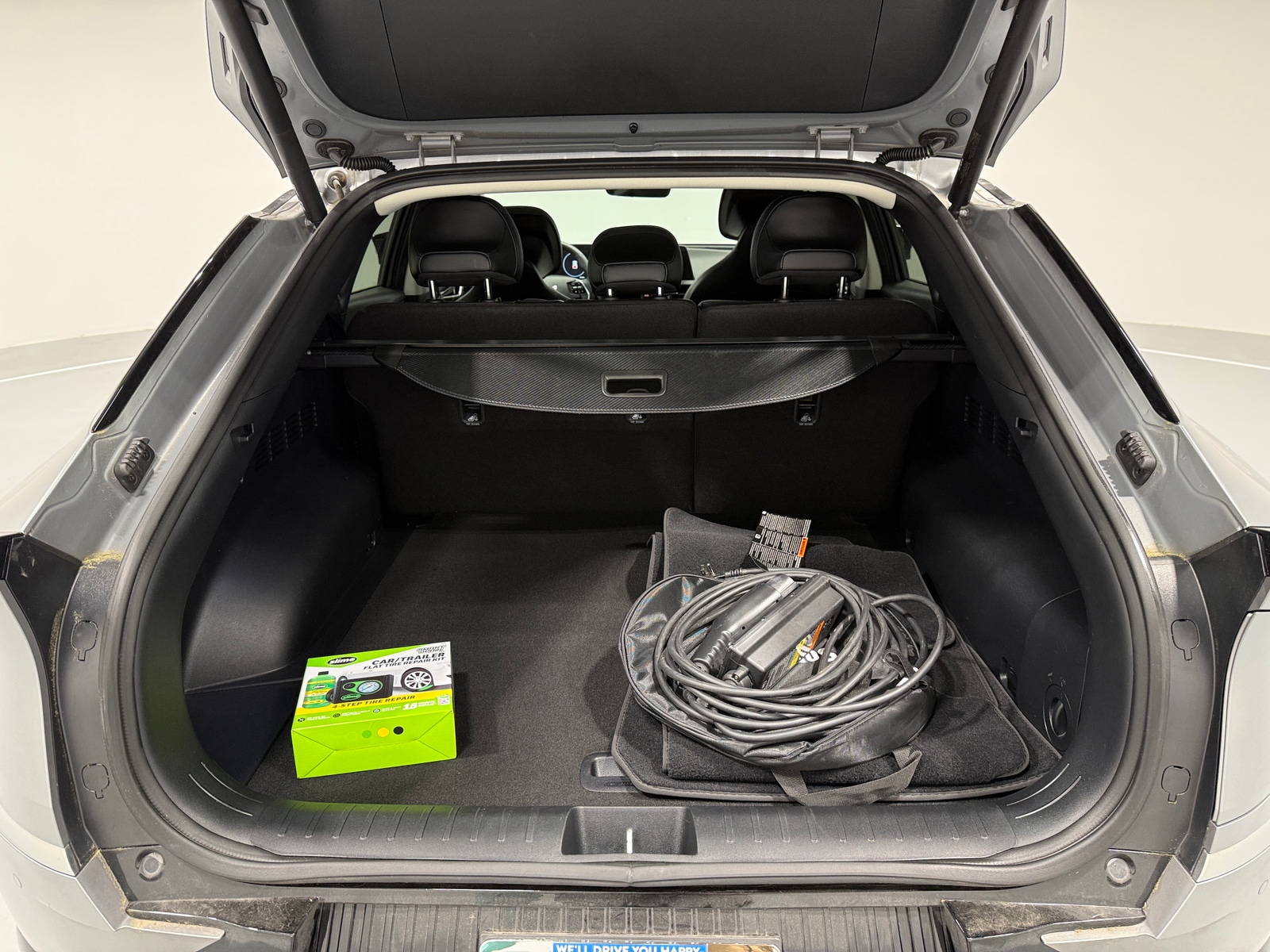 Thumbnail: 2022 Kia EV6 - 6