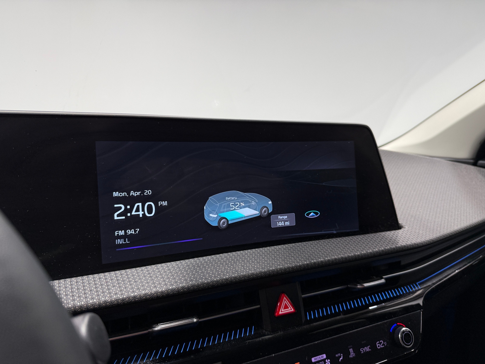 Thumbnail: 2022 Kia EV6 - 3