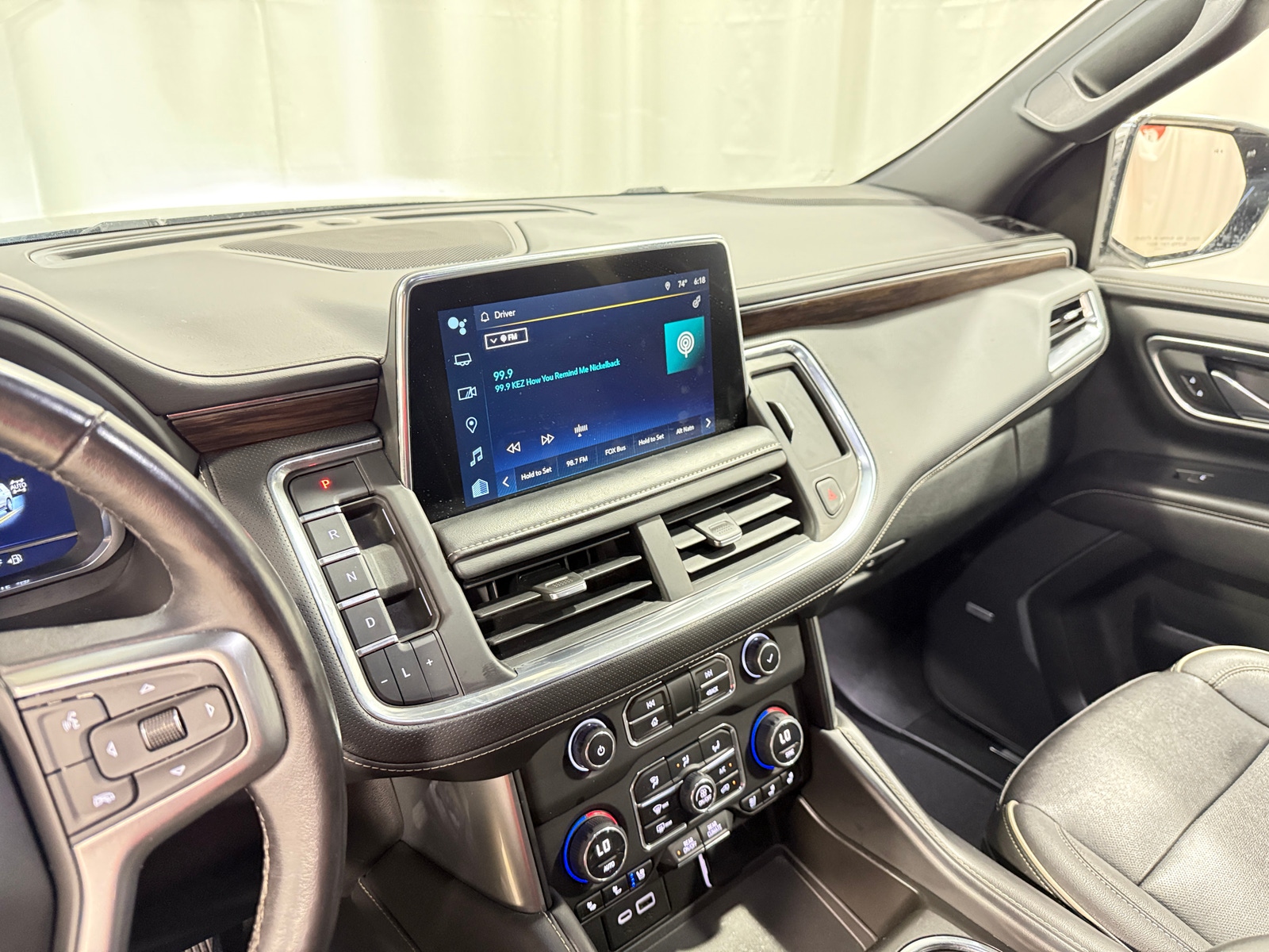 Thumbnail: 2023 Chevrolet Tahoe - 3