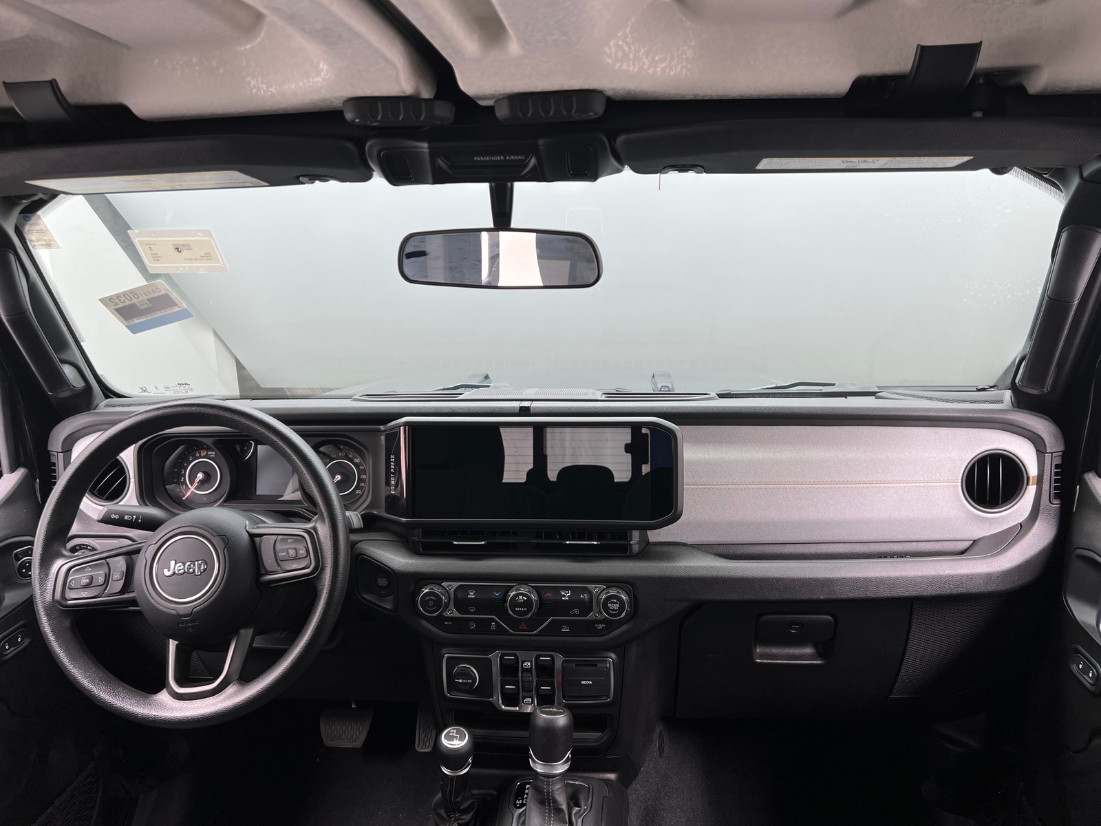 Thumbnail: 2024 Jeep Gladiator - 3