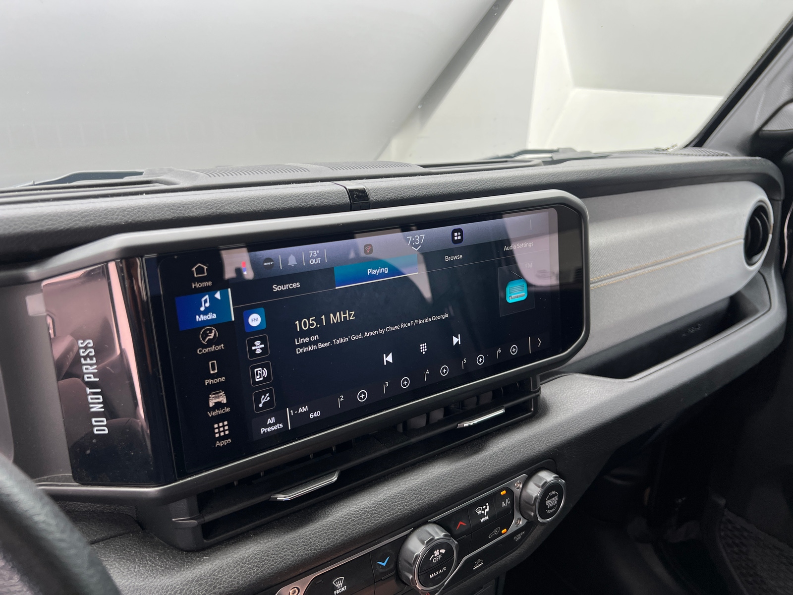 Thumbnail: 2024 Jeep Gladiator - 4