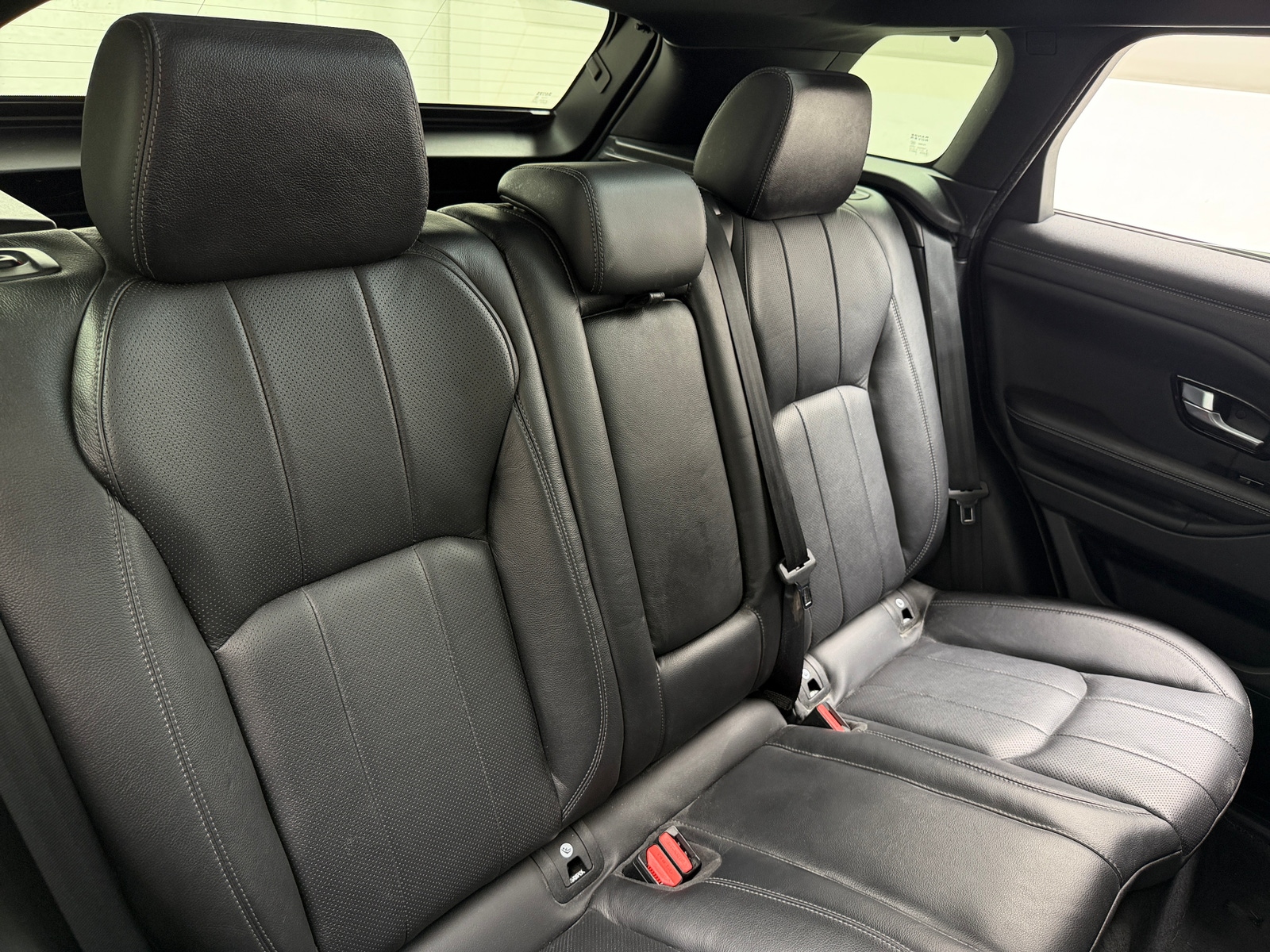 Thumbnail: 2017 Land Rover Range Rover Evoque - 5