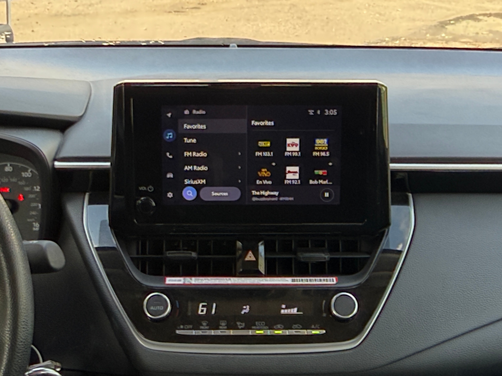 Thumbnail: 2025 Toyota Corolla - 4