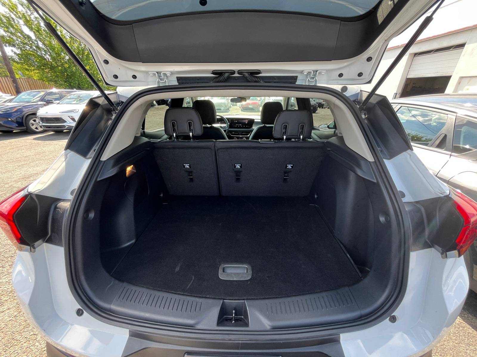 Thumbnail: 2025 Buick Encore GX - 6