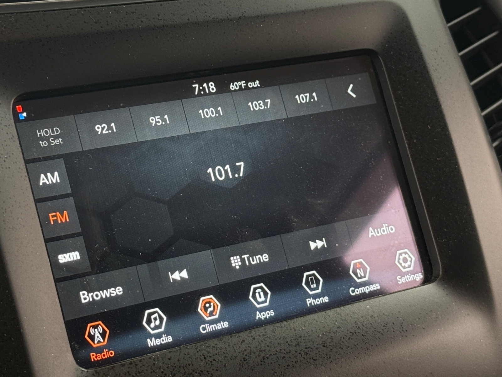 Thumbnail: 2019 Jeep Cherokee - 4