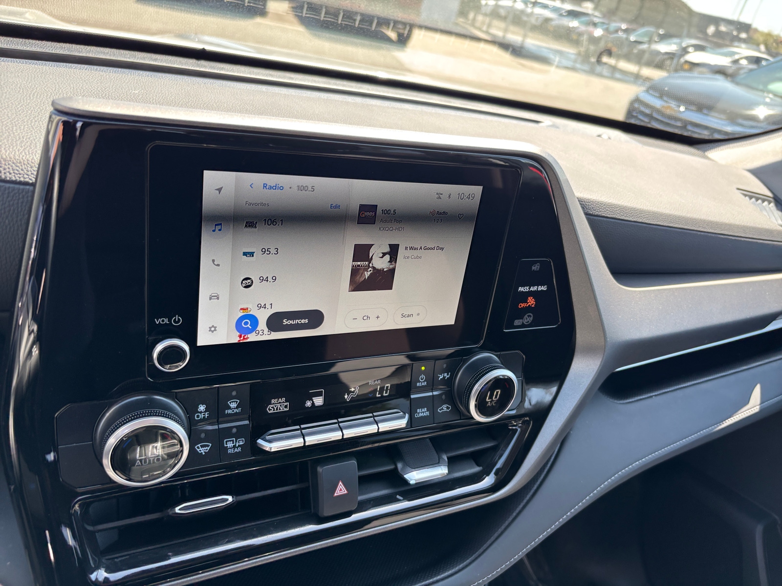 Thumbnail: 2025 Toyota Highlander - 4