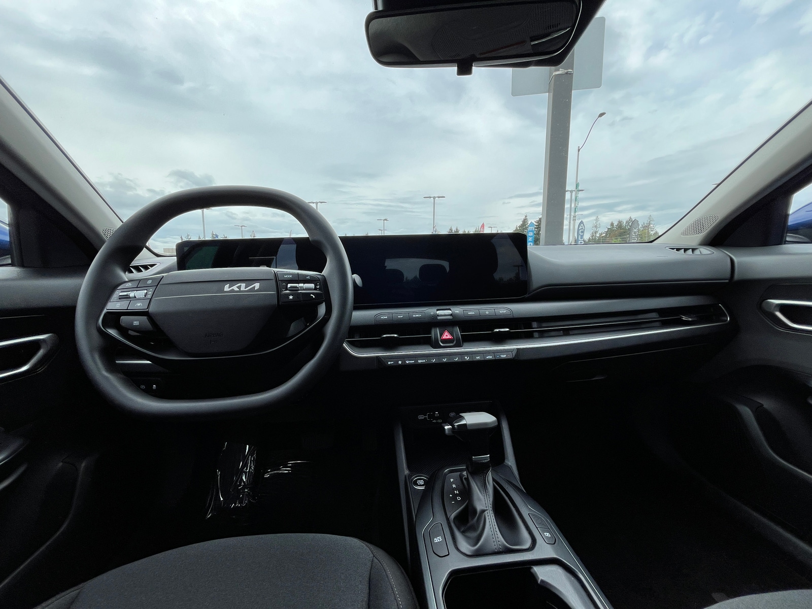 Thumbnail: 2025 Kia K4 - 3