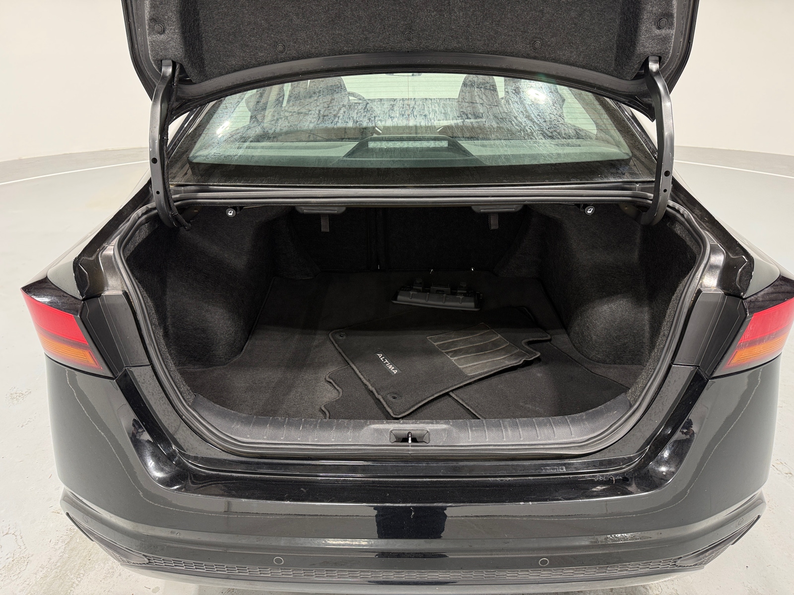 Thumbnail: 2024 Nissan Altima - 7