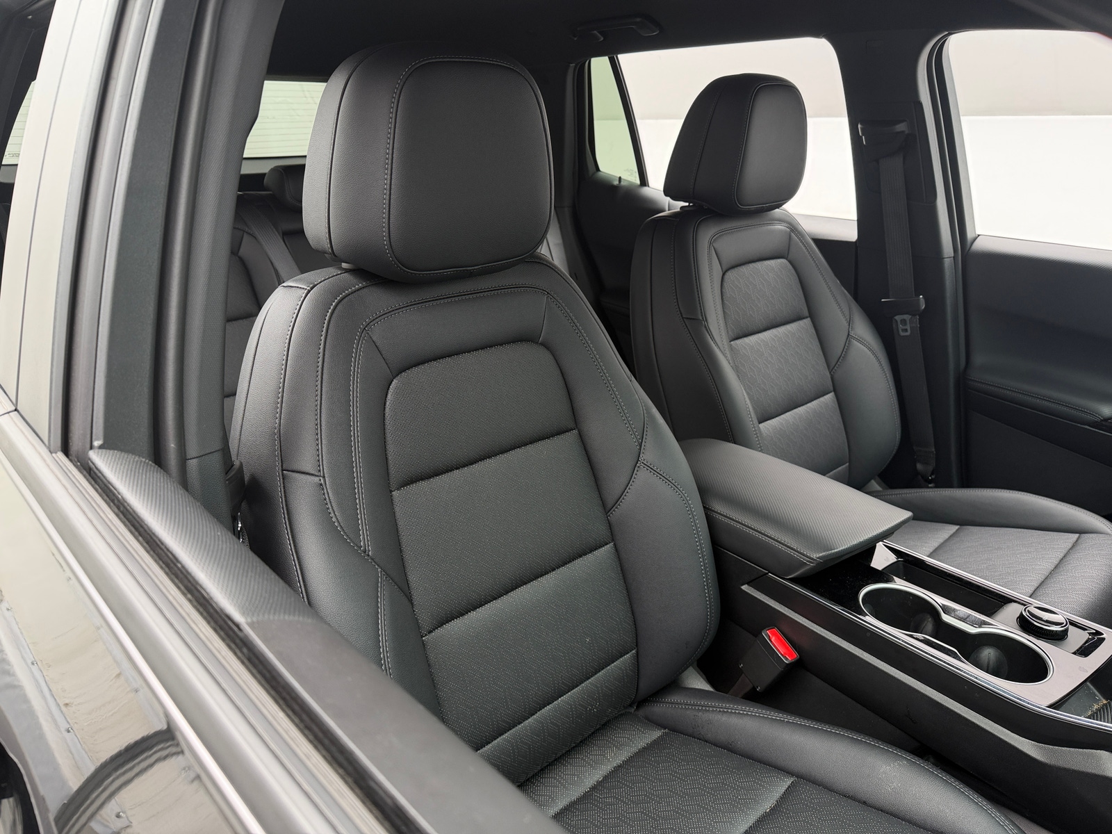 Thumbnail: 2026 Chevrolet Equinox - 2