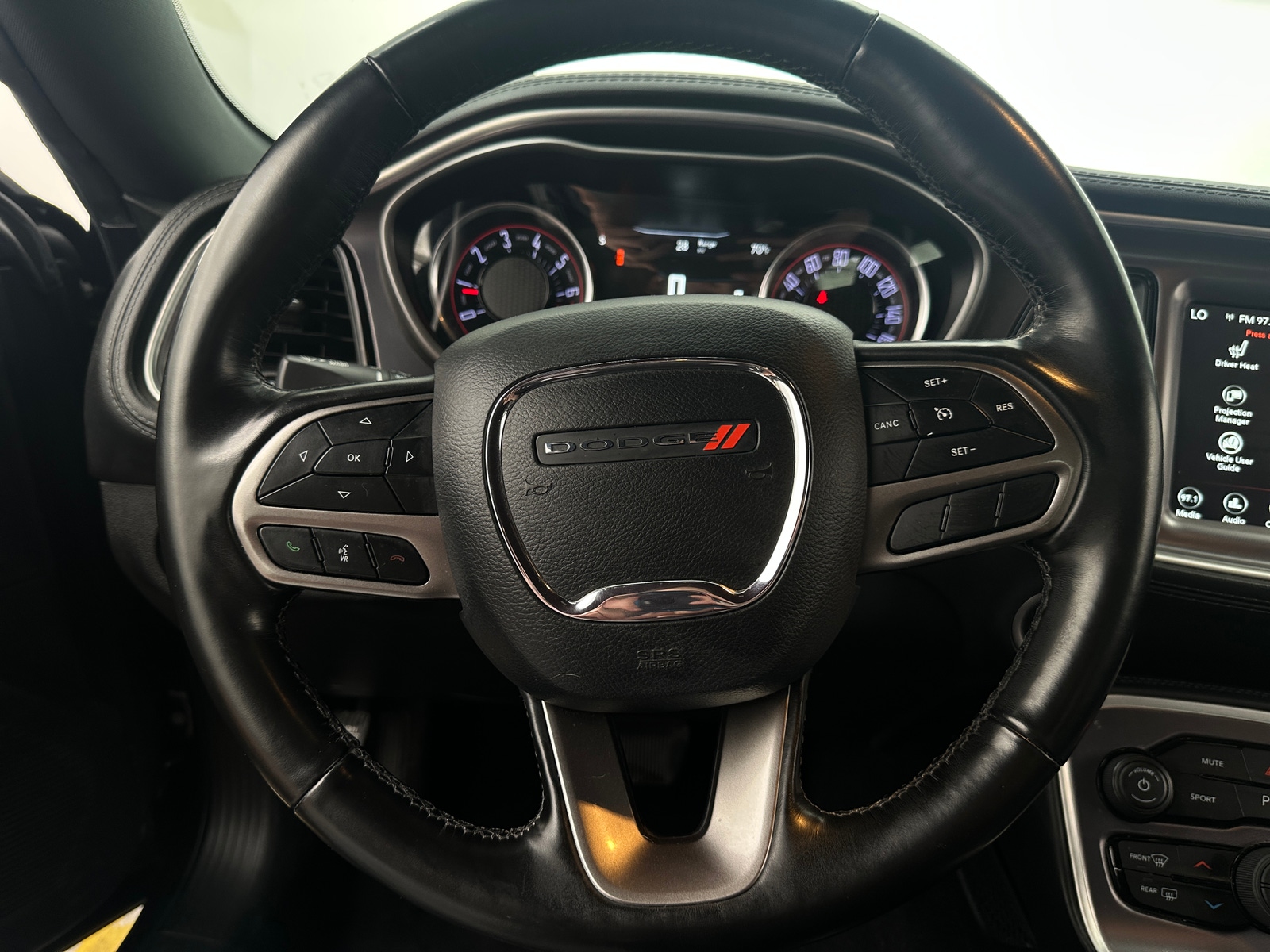 Thumbnail: 2020 Dodge Challenger - 3