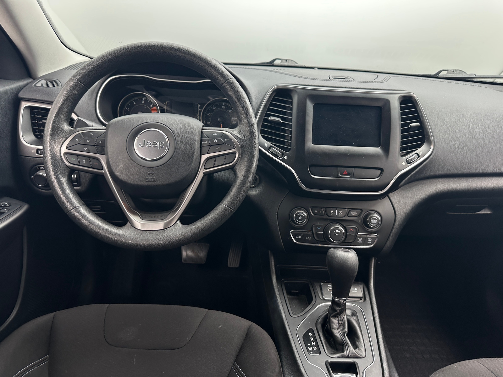 Thumbnail: 2020 Jeep Cherokee - 5