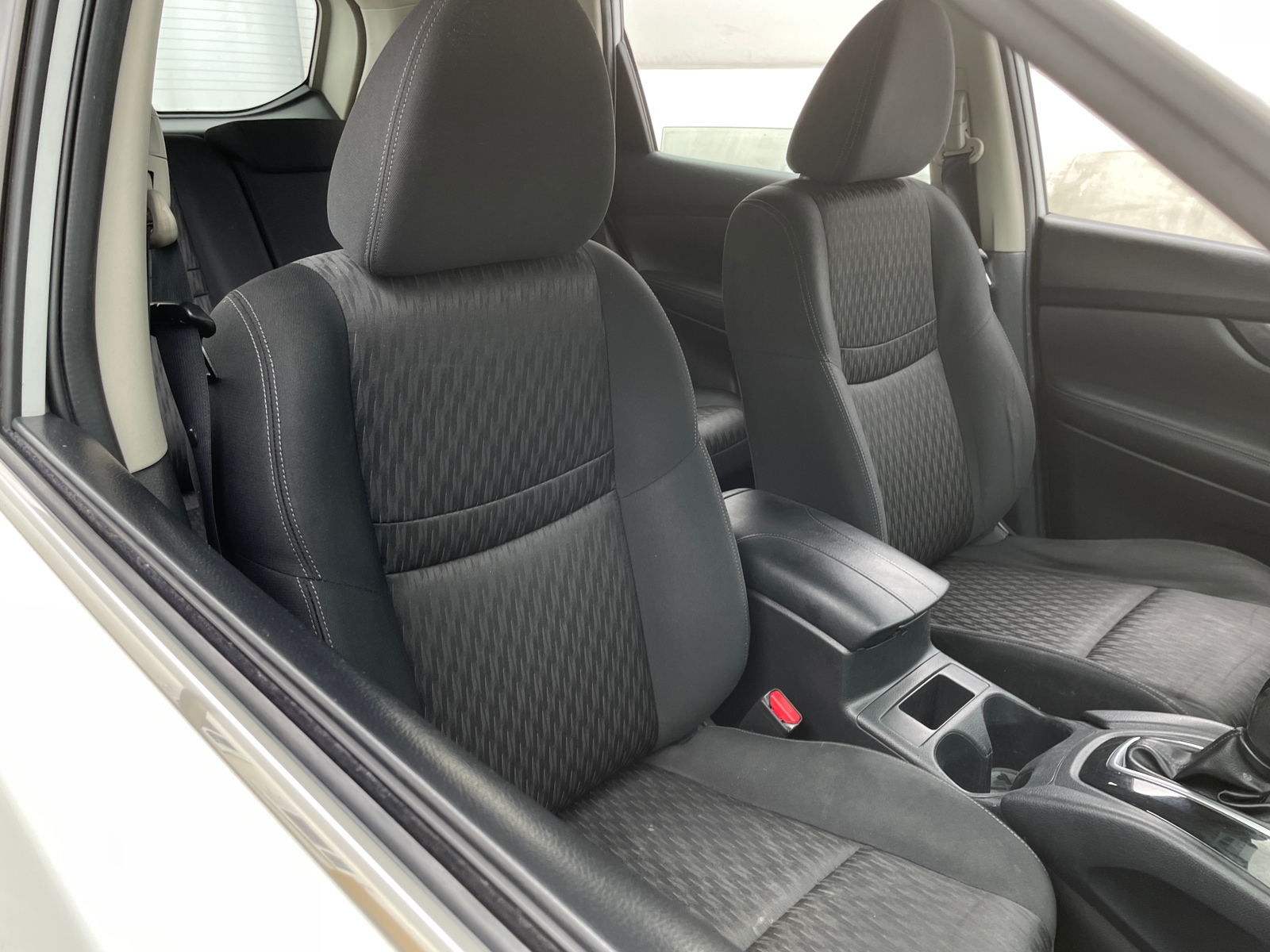 Thumbnail: 2017 Nissan Rogue - 2