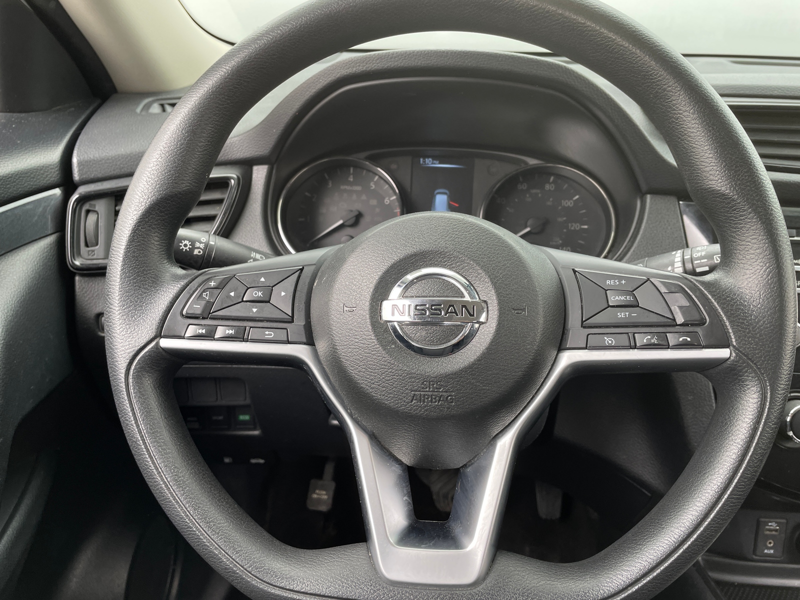 Thumbnail: 2017 Nissan Rogue - 5