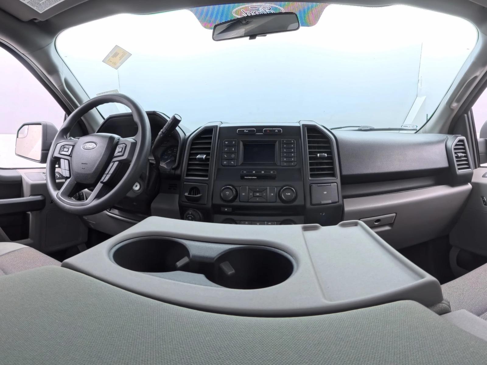 Thumbnail: 2018 Ford Econoline - 3