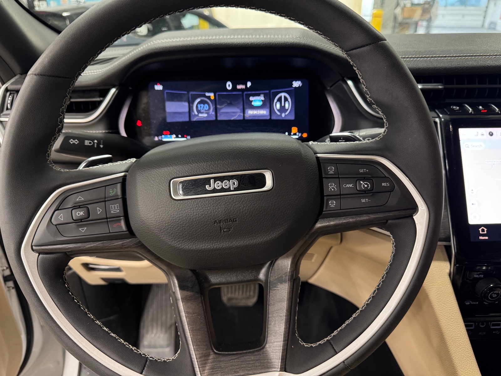 Thumbnail: 2023 Jeep Grand Cherokee - 4