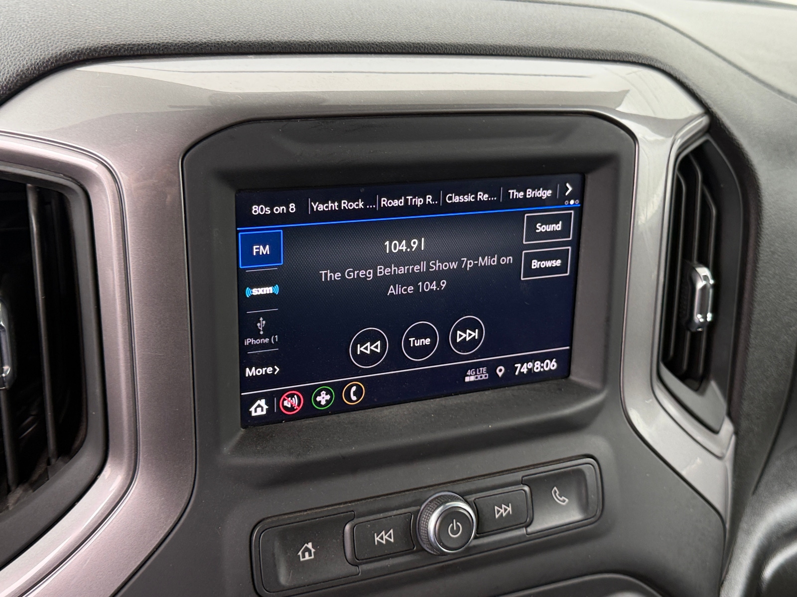 Thumbnail: 2022 Chevrolet Silverado 2500 - 4