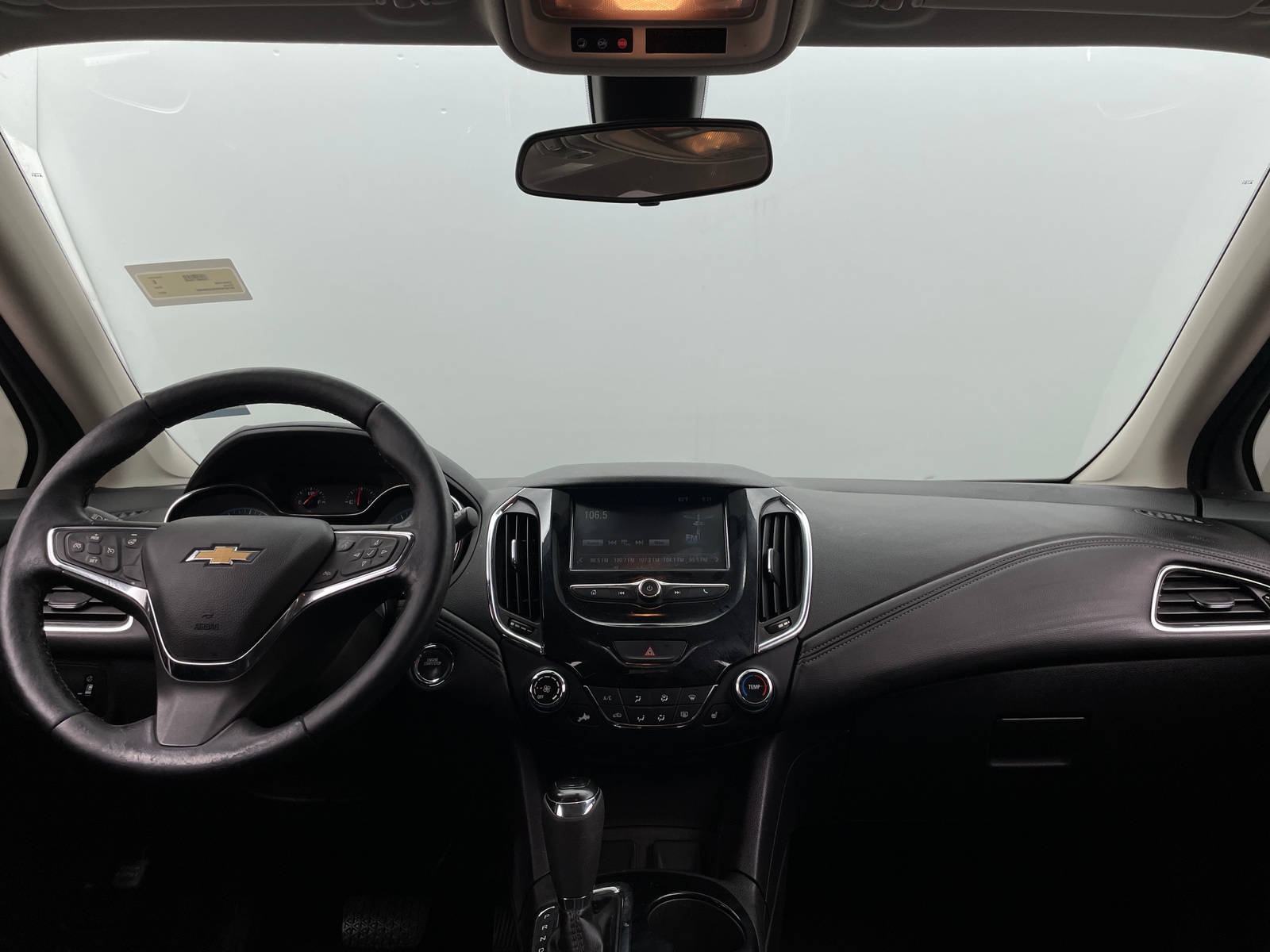 Thumbnail: 2017 Chevrolet Cruze - 2