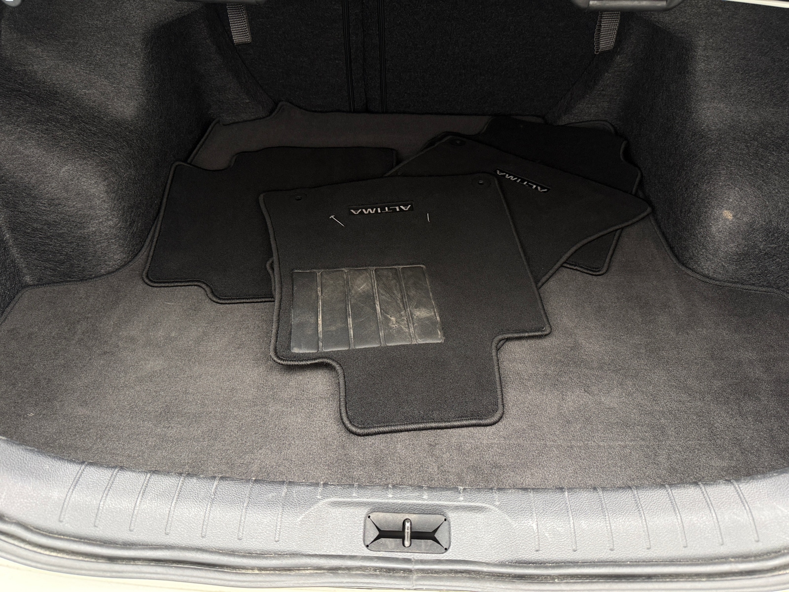 Thumbnail: 2025 Nissan Altima - 7