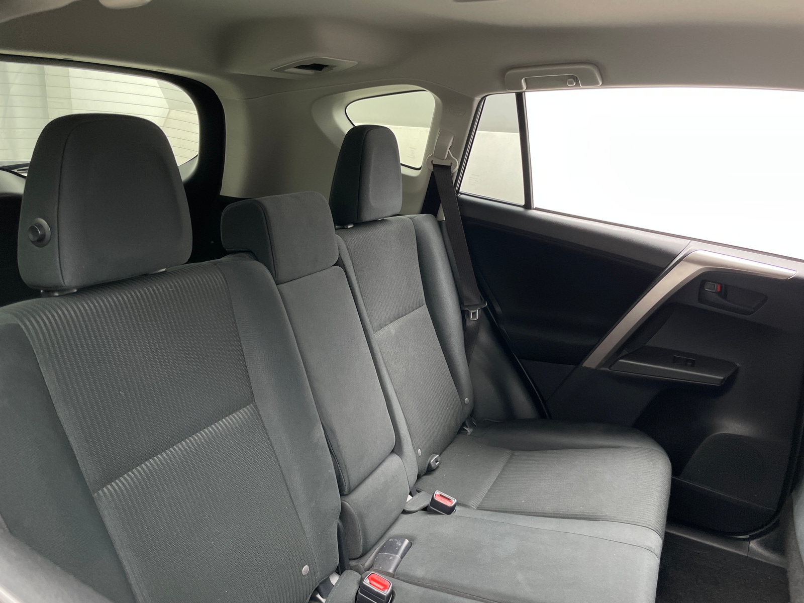 Thumbnail: 2018 Toyota RAV4 - 6