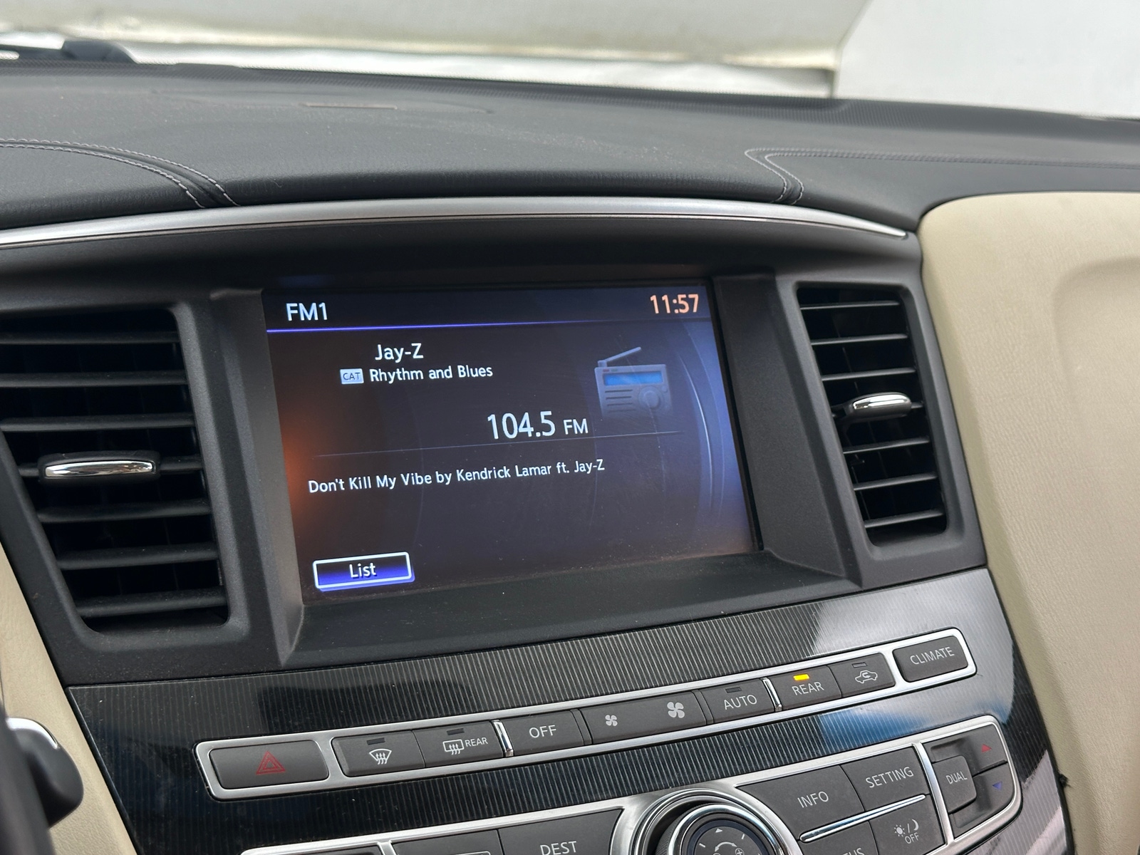 Thumbnail: 2016 INFINITI QX60 - 3