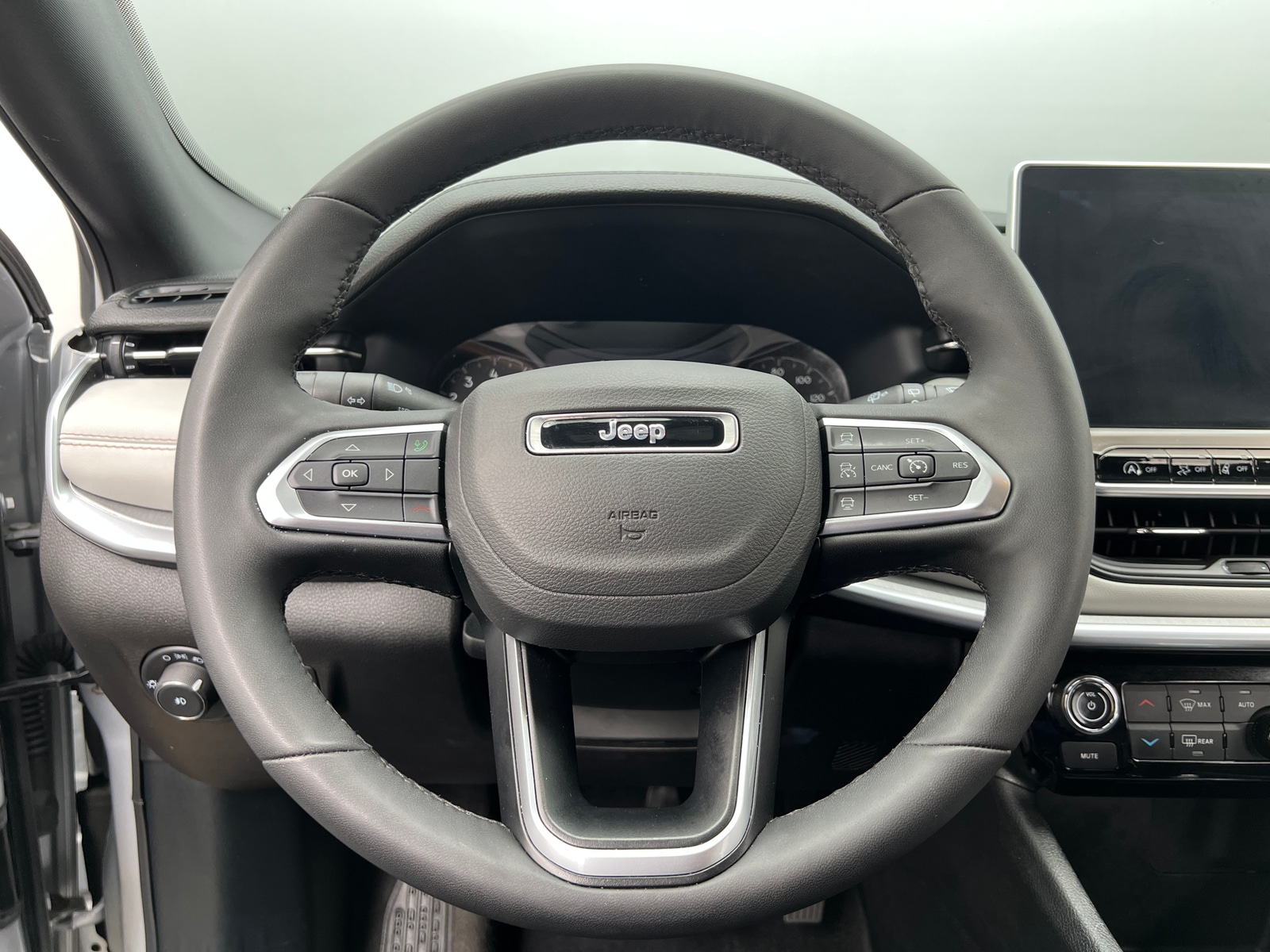 Thumbnail: 2025 Jeep Compass - 4