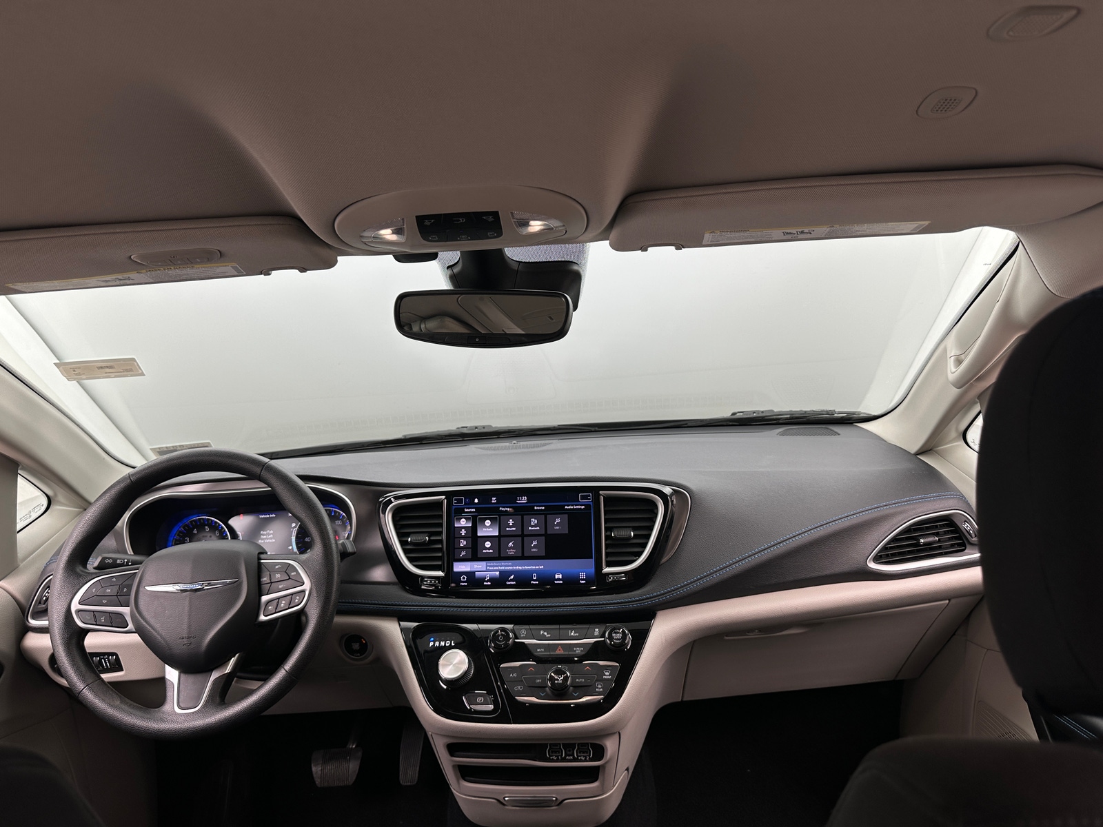 Thumbnail: 2021 Chrysler Pacifica - 3