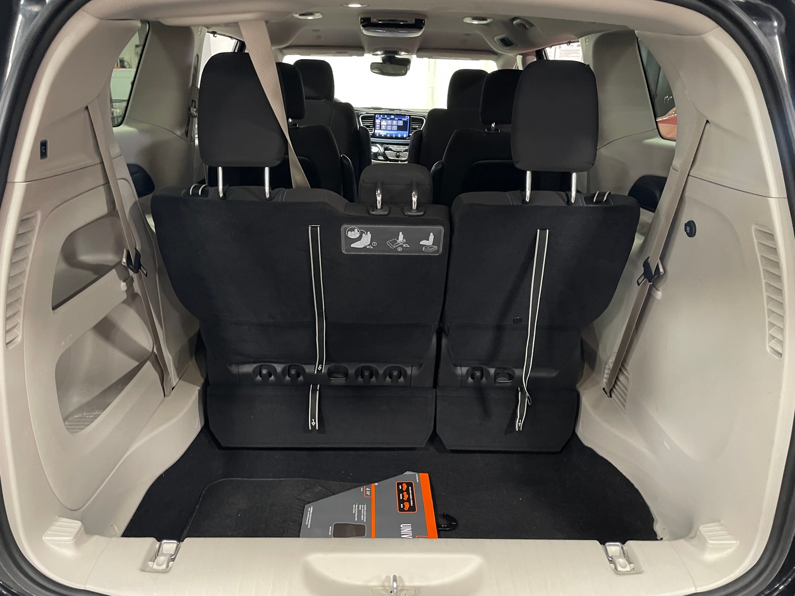 Thumbnail: 2021 Chrysler Pacifica - 7