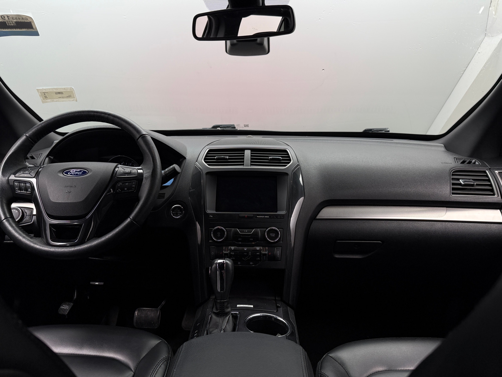 Thumbnail: 2019 Ford Explorer - 3