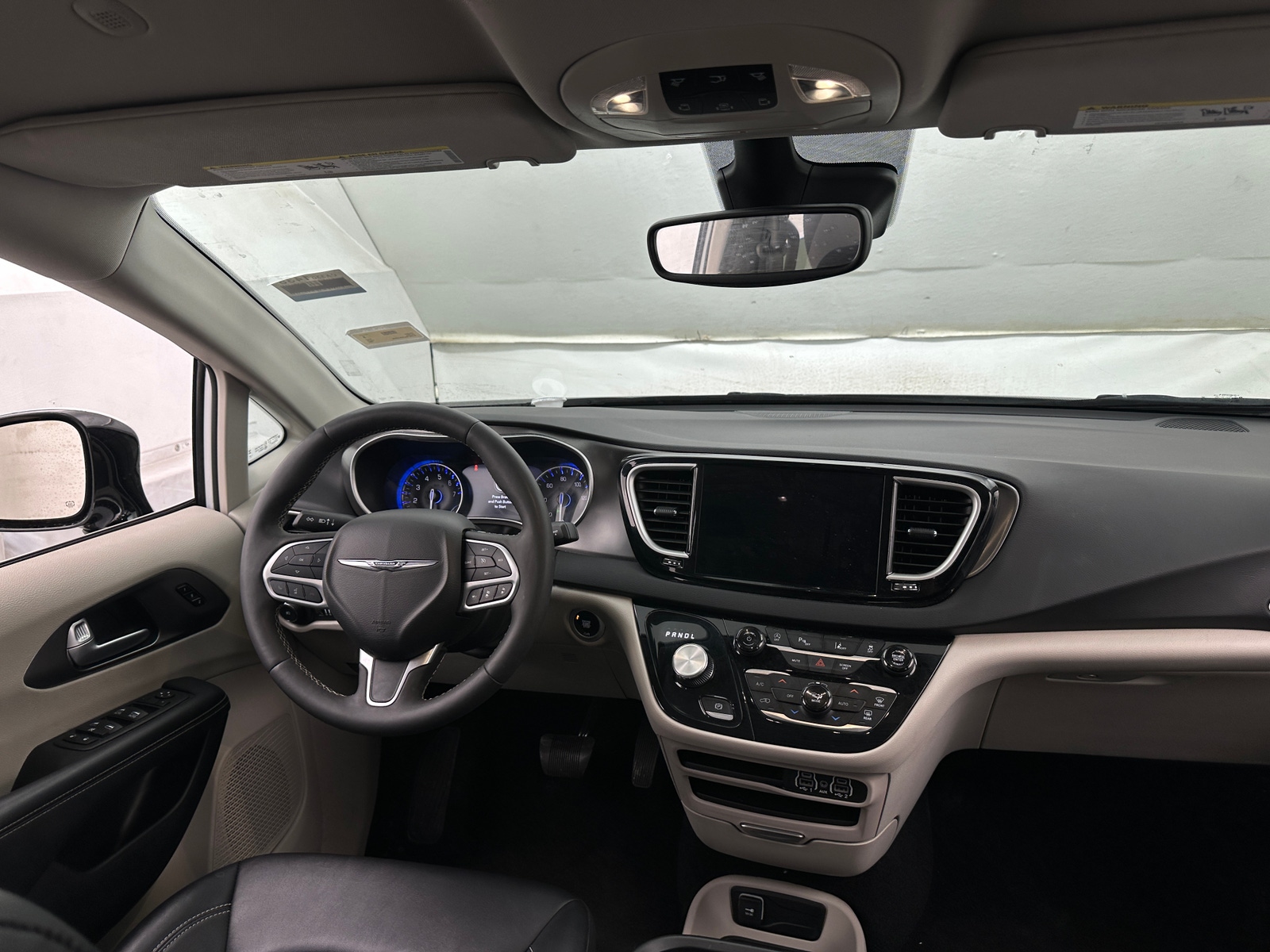 Thumbnail: 2024 Chrysler Pacifica - 2