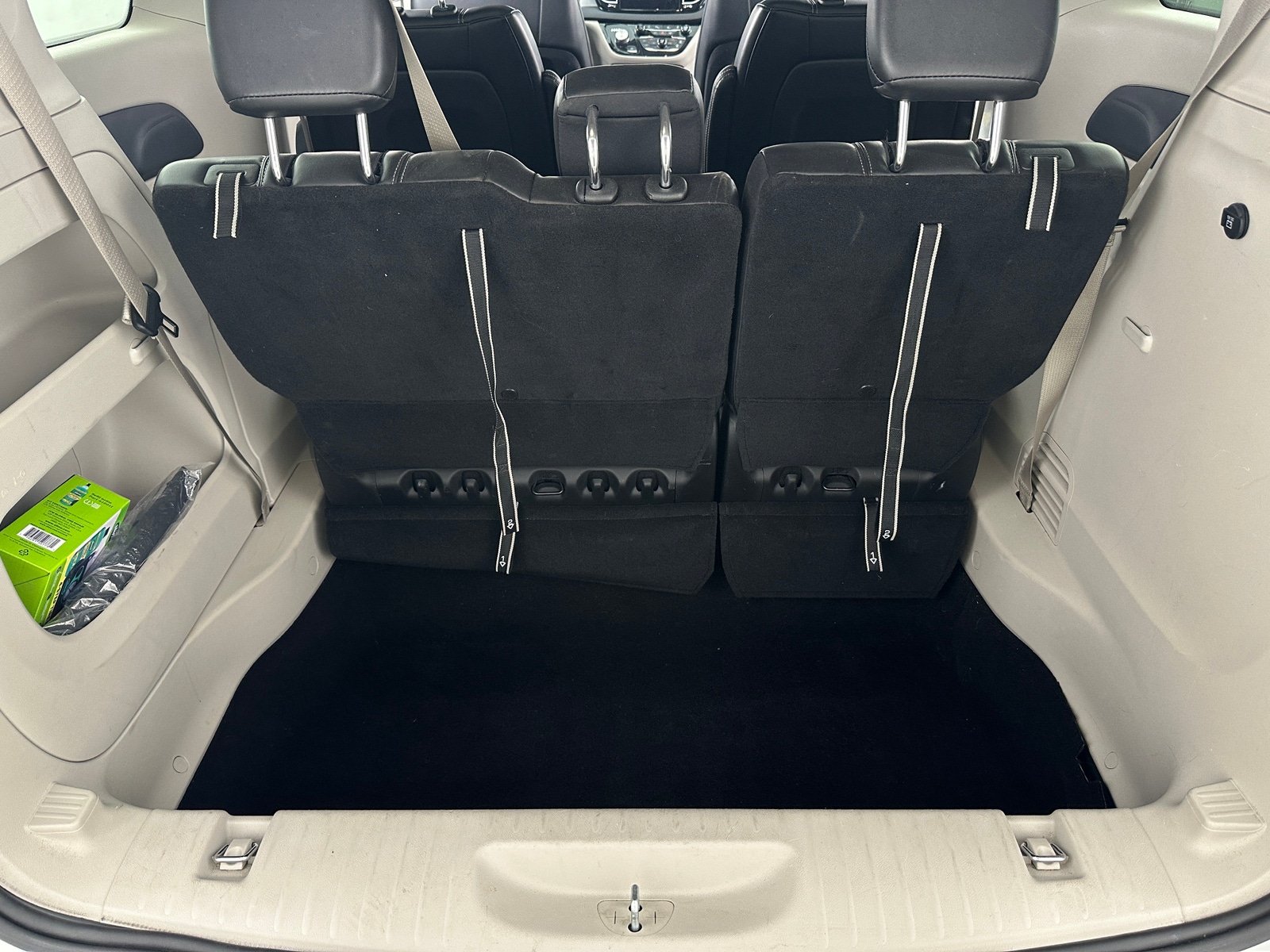 Thumbnail: 2024 Chrysler Pacifica - 6