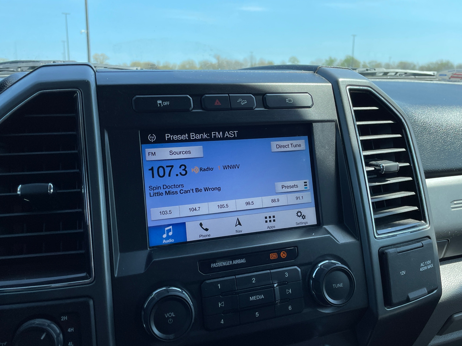 Thumbnail: 2019 Ford Econoline - 4