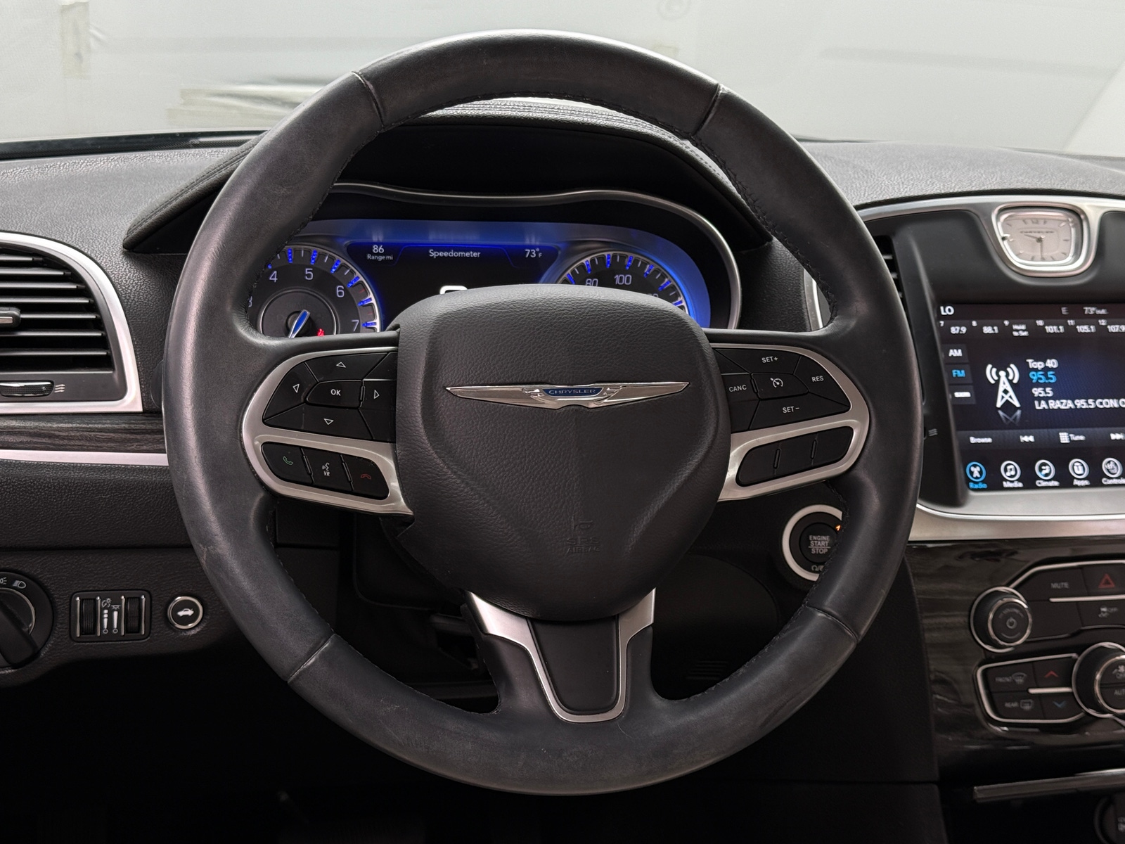 Thumbnail: 2017 Chrysler 300 - 4
